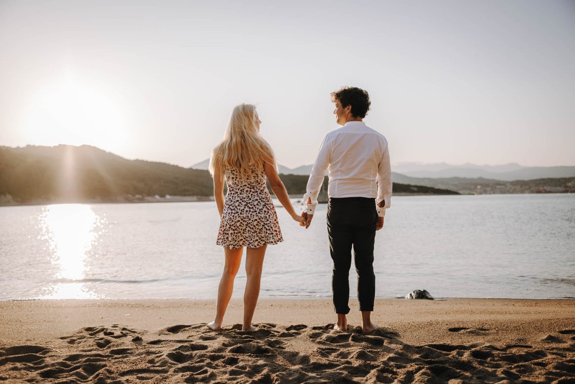 Paar Fotoshooting am Meer